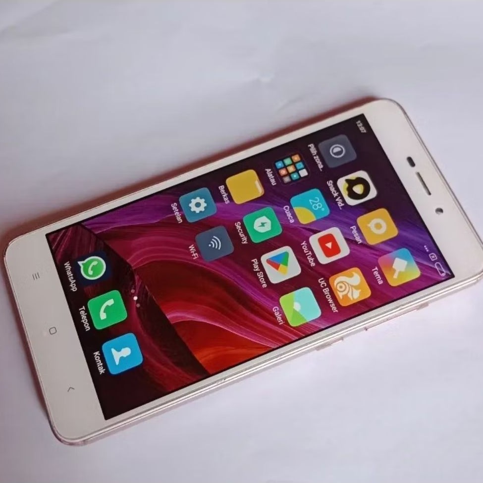 Xiaomi Redmi 4A RAM 2/16 second normal hp android murah