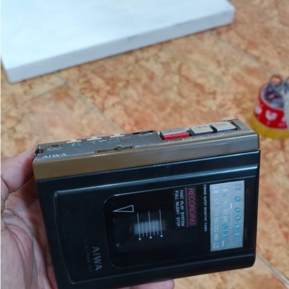 walkman aiwa tr9
