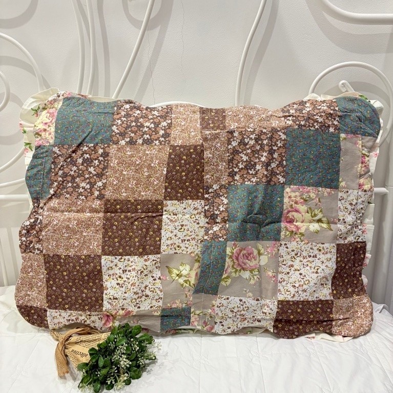 Sarban Quilting import motif shabby pw like new size 40x60 sdh cuci