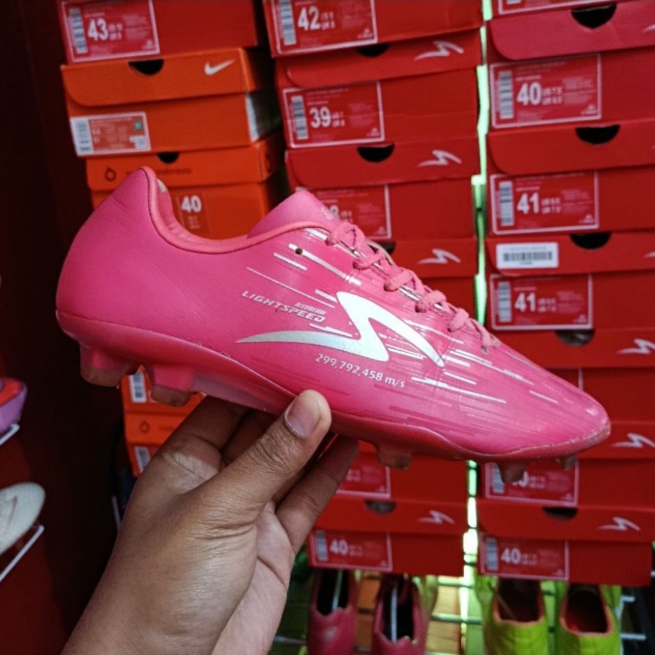 SPECS LIGHTSPEED REBORN FG - DIVA PINK SZ 43 SECOND LIKE NEW