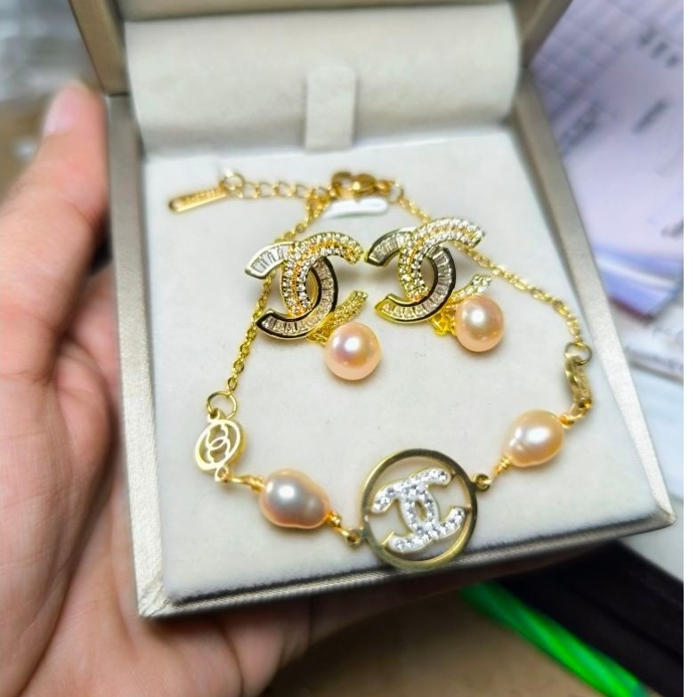 Set Gelang Titanium dan Giwang rhodium Mutiara air tawar