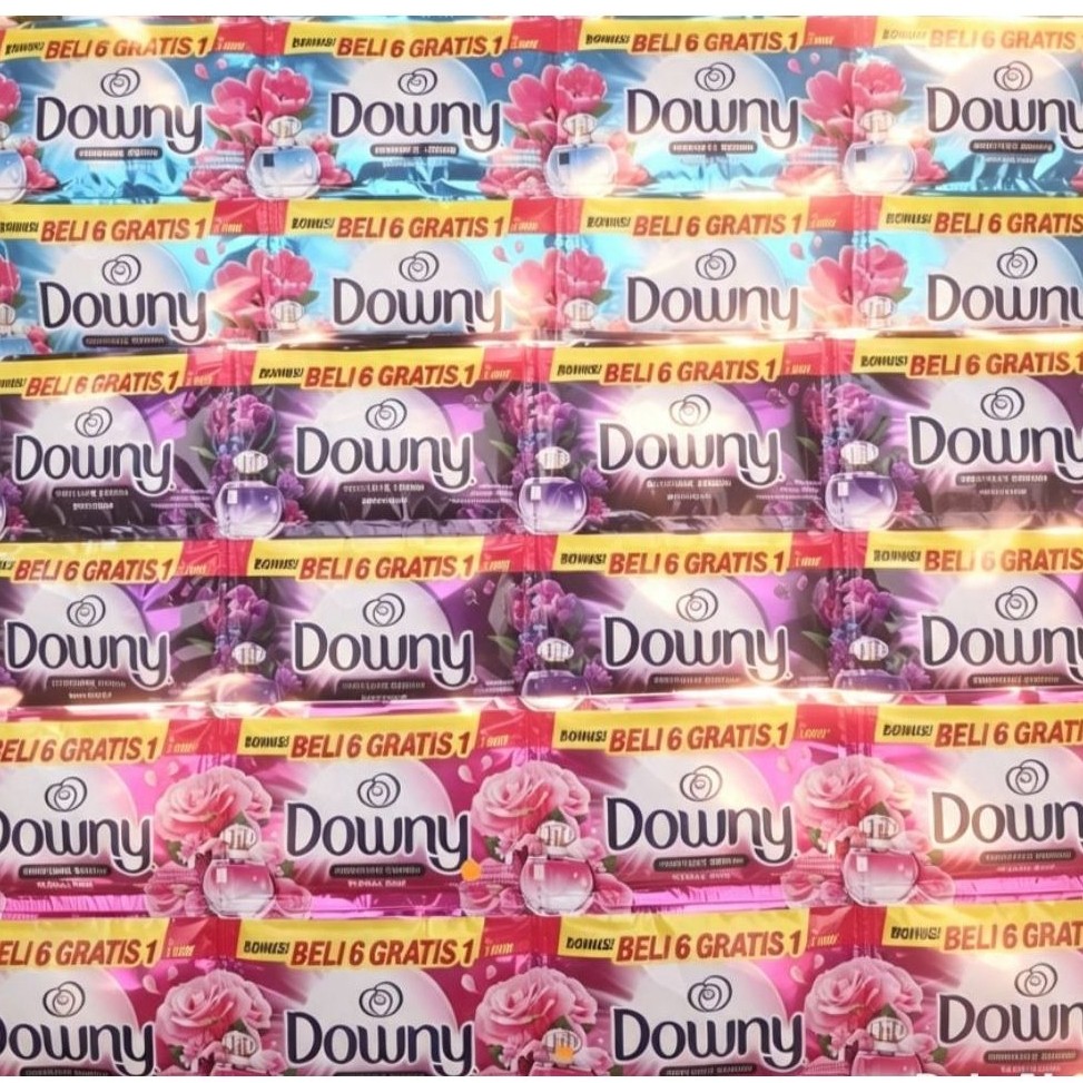 Downy Sachet Pewangi Pakaian Kemasan 1000 Extra Bonus 1 Renceng Isi 12Sachet