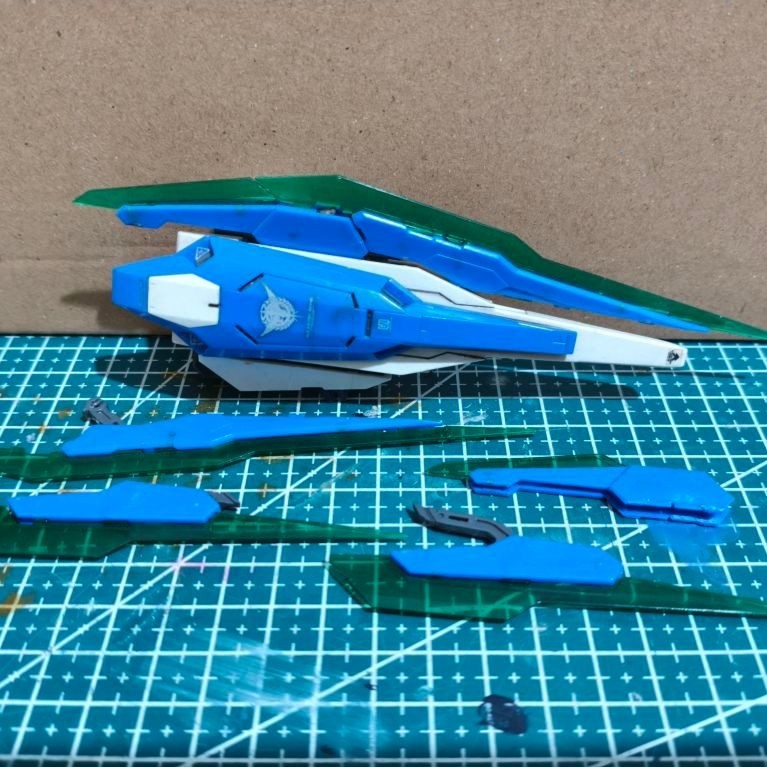 MG OO Qan GN Shield & GN Sword Bits OOQ Gundam Junk Bandai 2nd 001