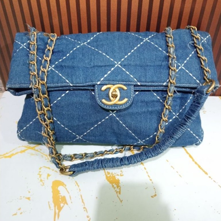 Preloved Tas Chanel Denim Clasic