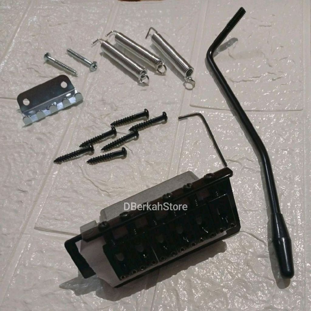 Tremolo Bridge Gitar Elektrik Fender Stratocaster Hitam /Aksesoris Musik