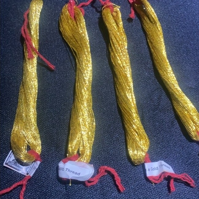Benang Tapis gold, Benang emas, benang tapis L-50, benang sulam tapis (per gulung)
