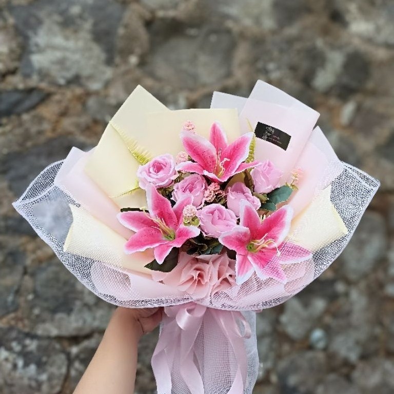 Buket Bunga Artificial/Lily Buket Bunga