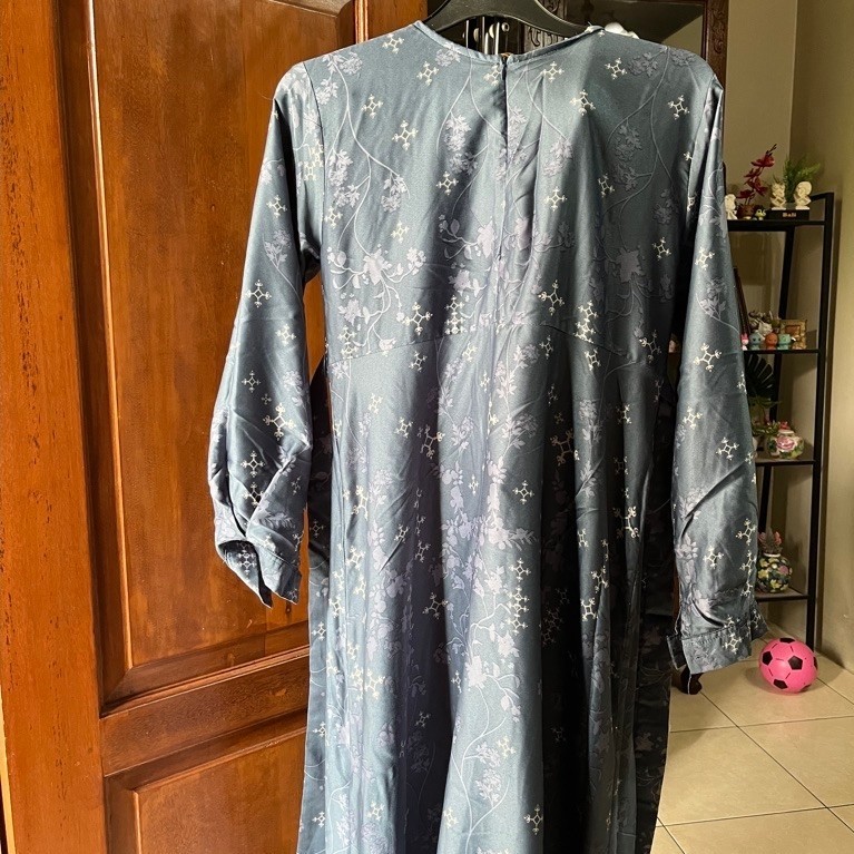 Gamis wanita abu-abu motif bunga lengan panjang dress muslimah panjang