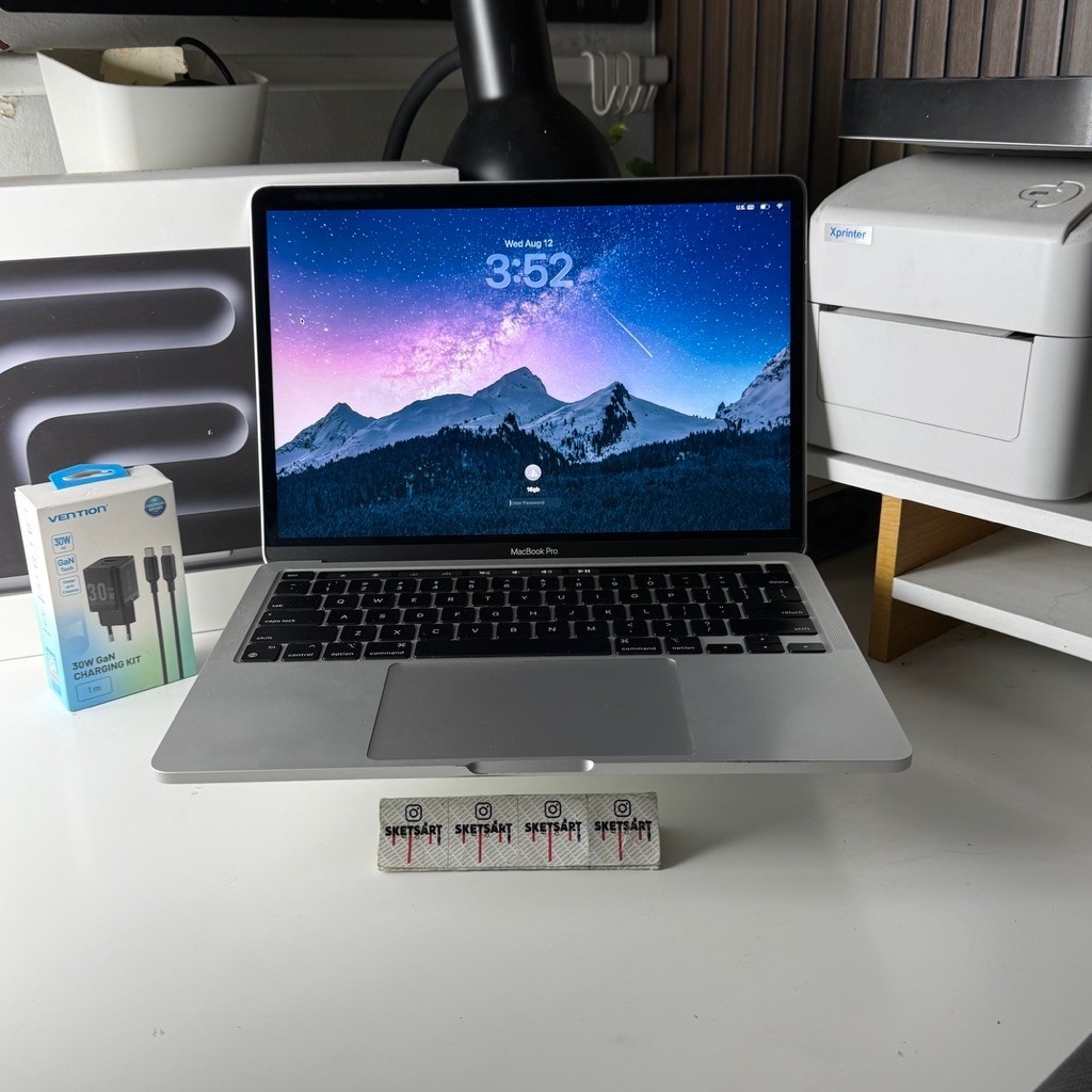 MacBook Pro M1 16/256gb Spacegray Ram 16gb Ngebut Battery Health 86% Cycle Count 607 Kaca ada baret 