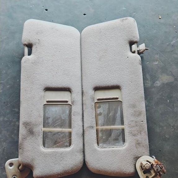 Sunvisor Camry grande 2001