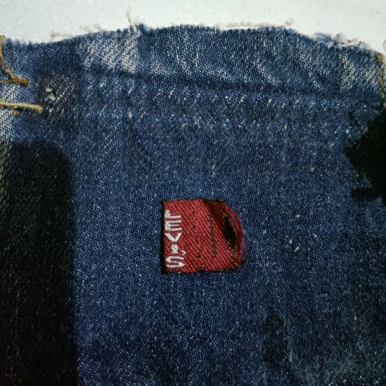 Label Levis RedTab Vintage Big E Copotan