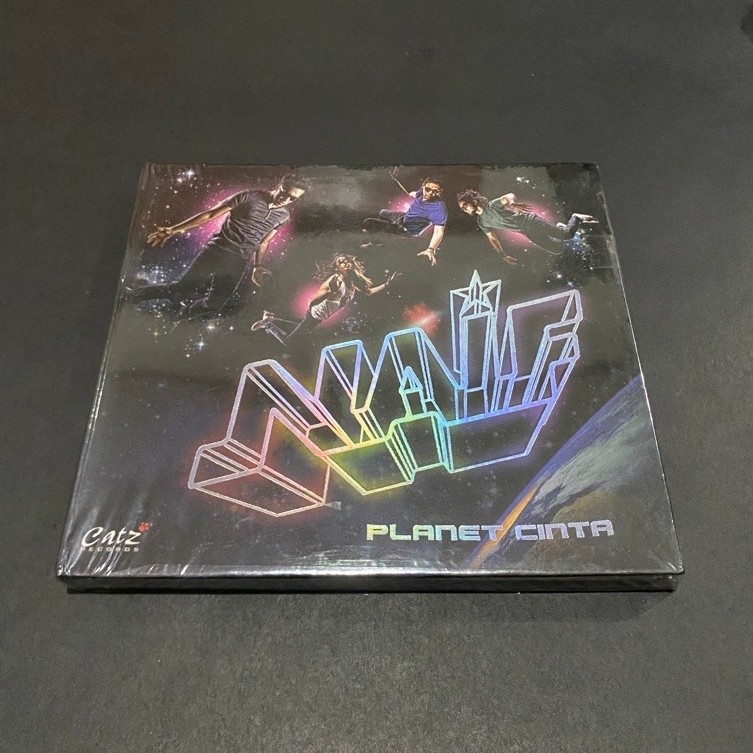 Cd Naif Planet Cinta, Masih Segel Baru