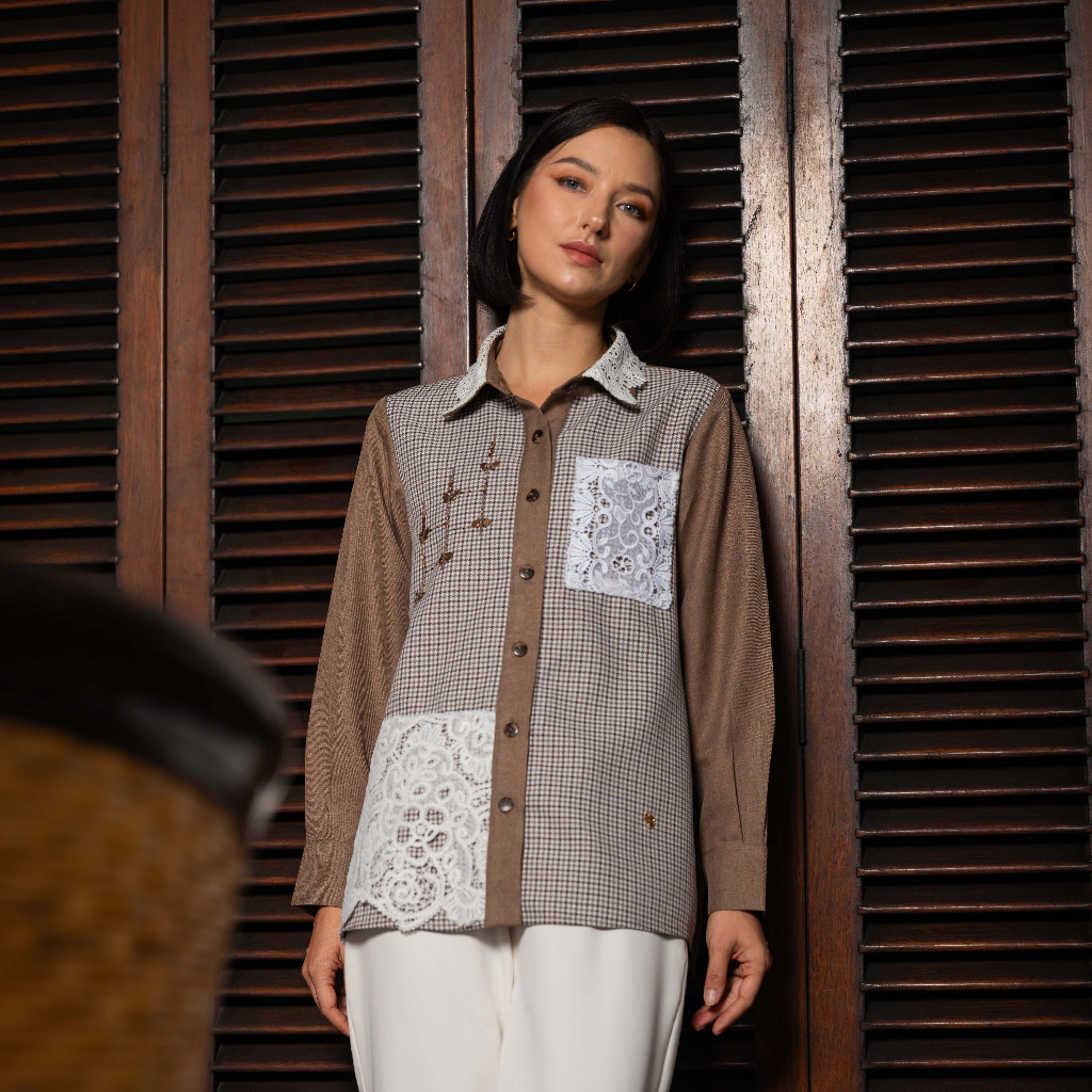 Vaia Atelier - Atasan Kemeja Wanita Salza