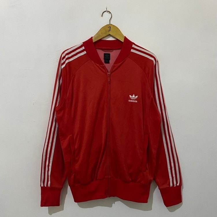 tracktop Adidas bunga bordir casual style outfit