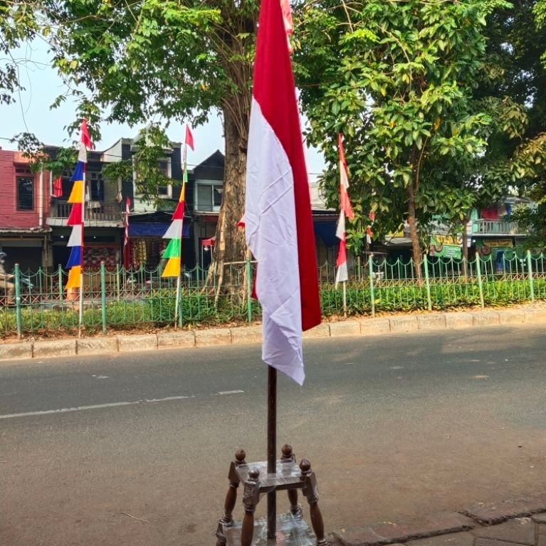 TIANG PATAKA 2 METER KAYU JATI TIANG BENDERA KAYU TIANG BENDERA