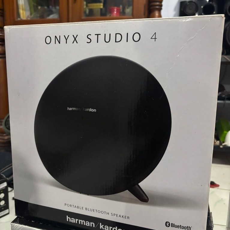 Harman kardon onyx 4