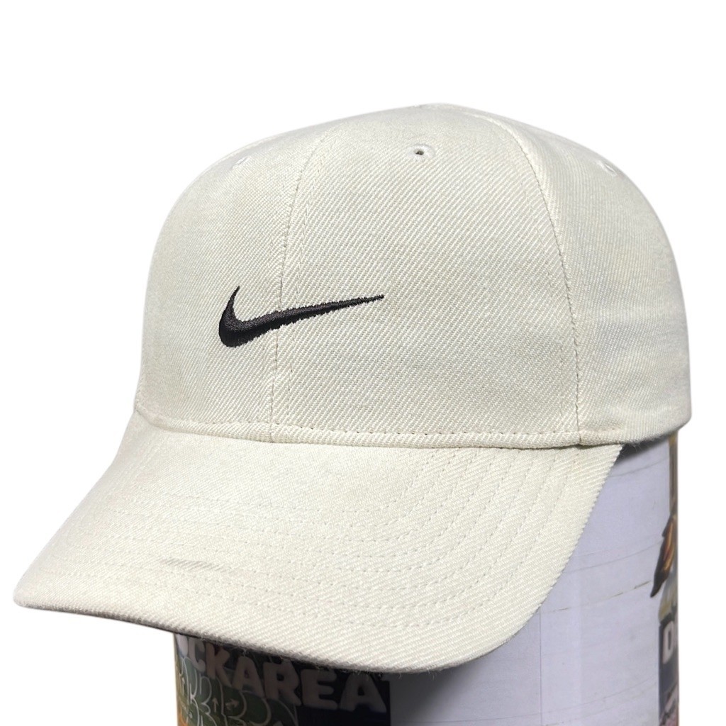 Cap / Topi Nike swoosh white original