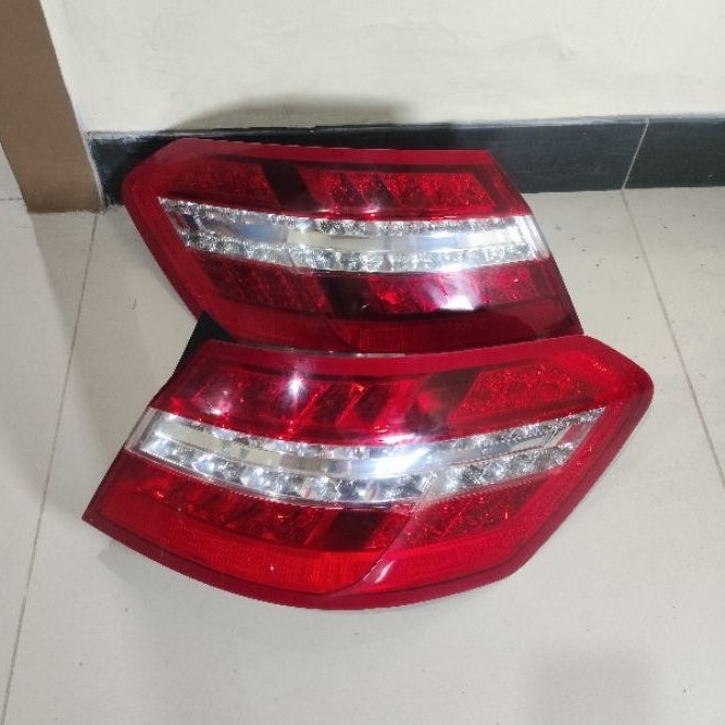 Stoplamp Lampu Belakang Mercy Mercedes Benz E Class w212 E200 E250 2012 2013 Original