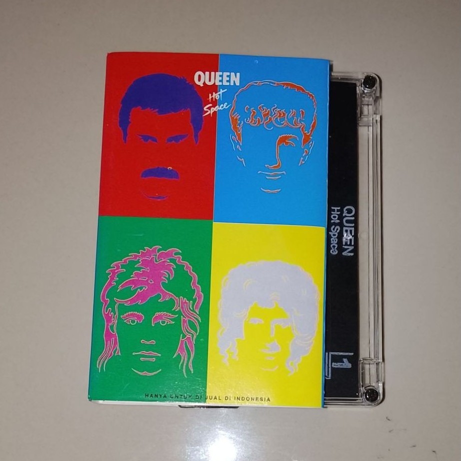 Kaset pita Queen Hot space