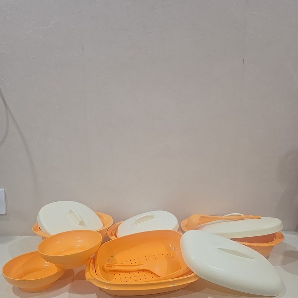 Tupperware Set - Petite Blossom