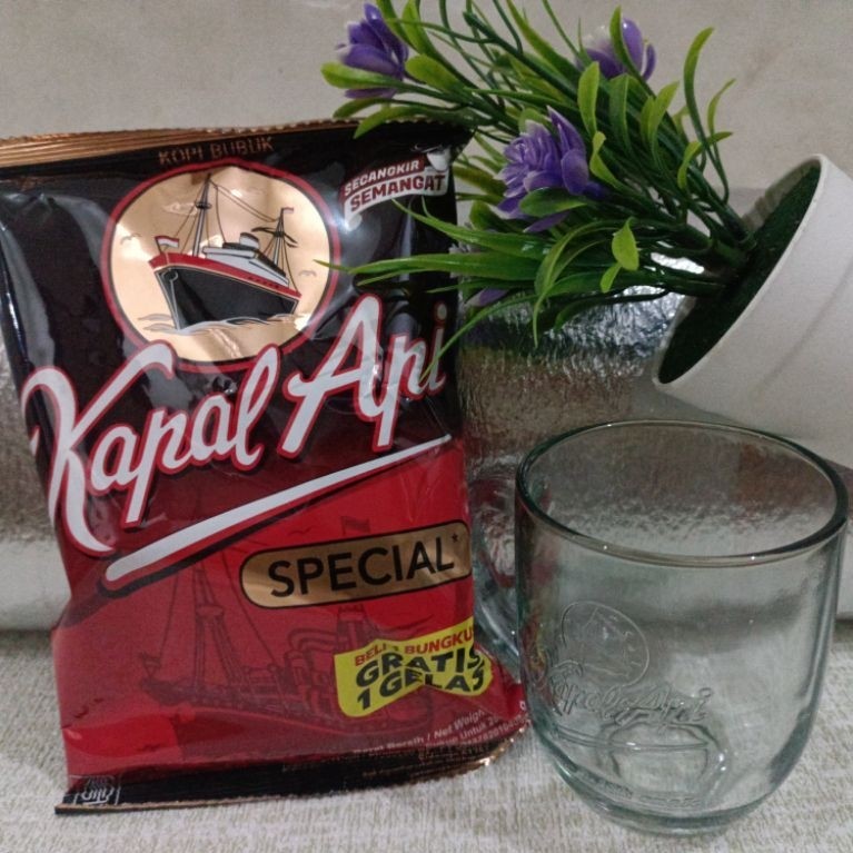 KOPI KAPAL API 150GR FREE GELAS