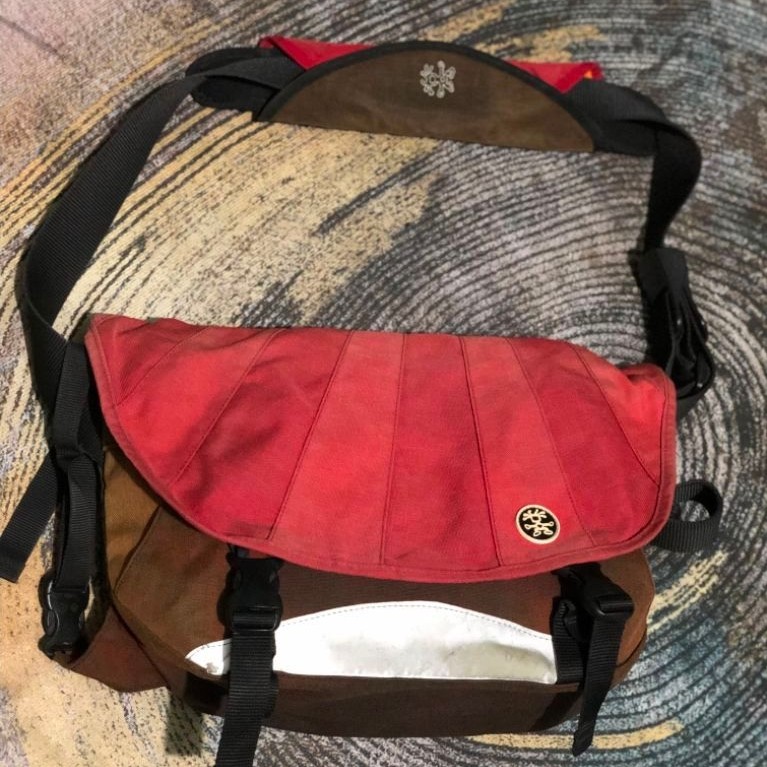 crumpler tas gendong