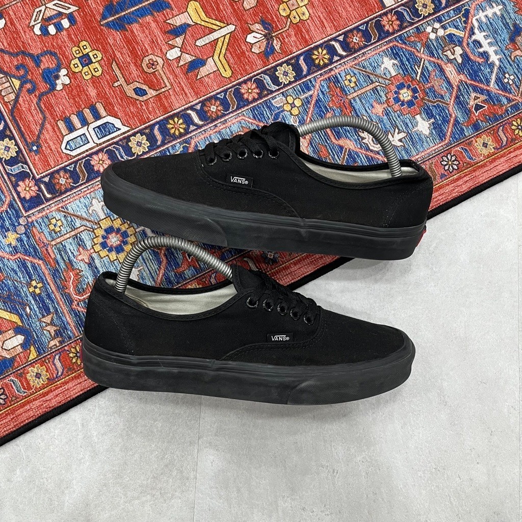 [Size 42] Vans Authentic Classic Triple Black Second Original