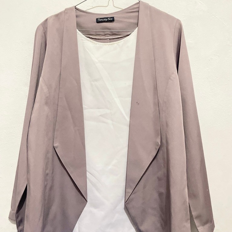 Cardigan Wanita dengan Inner Twenty Six