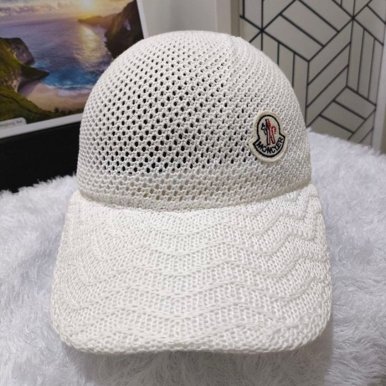 Topi Moncler Korea