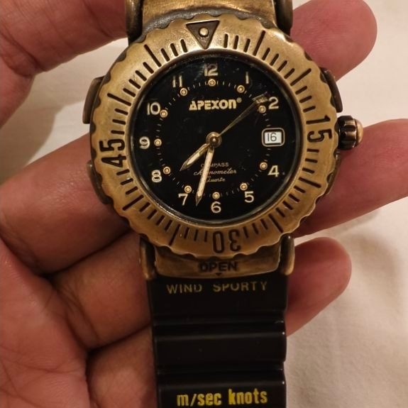 Jam Vintage Apexon Kompas