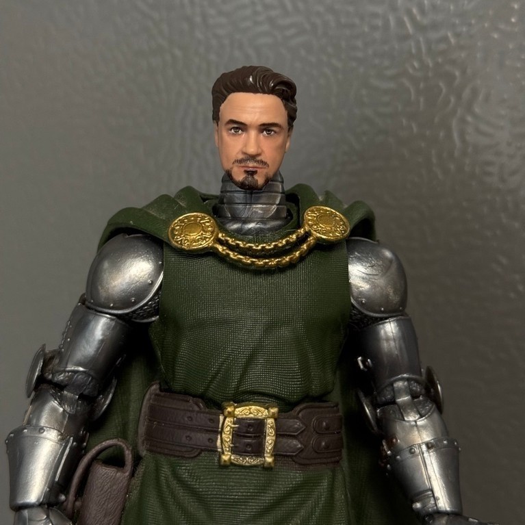 figure headsculpt doctor doom spiderman xmen marvel legends hasbro toybiz