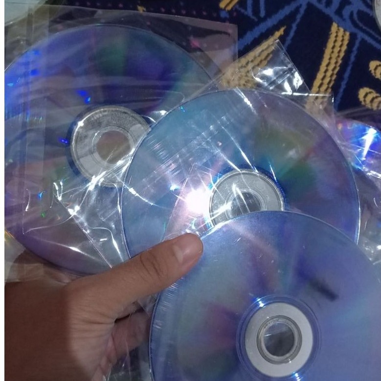 kaset vcd DVD bekas warna kebiruan