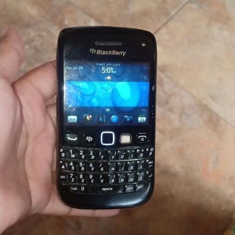HP BLACKBERRY BOLD HP BB 9790 NORMAL CUMA UNTUK TELPON DAN SMS