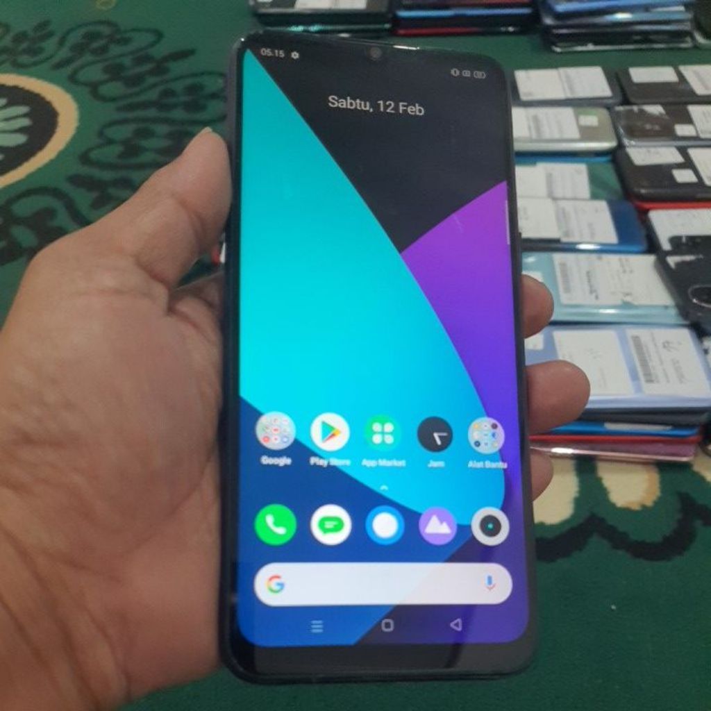 REALME 5  RAM 4/128 SECOND