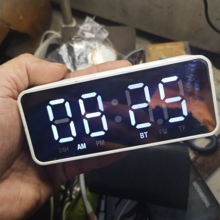 jam meja mp3 bluetooth musik.player robot rb150