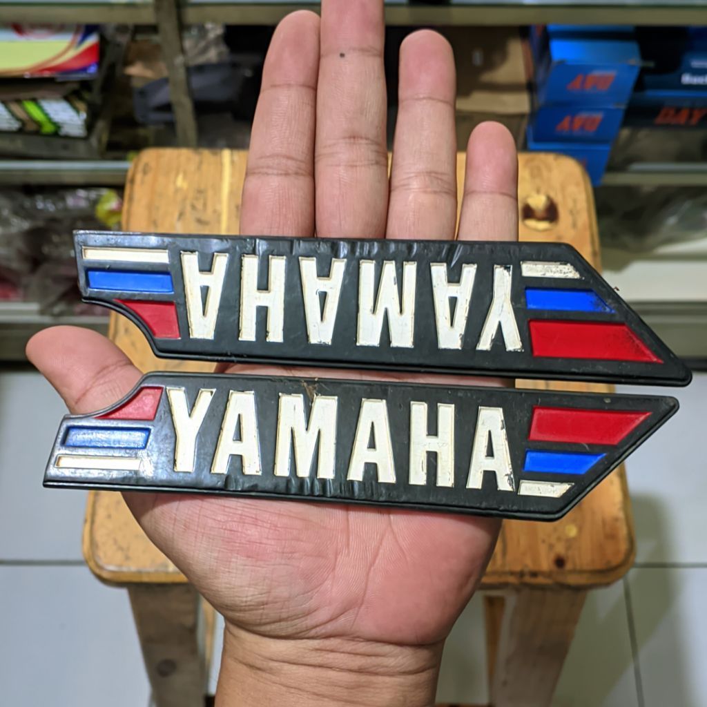 EMBLEM LOGO TANKI TANGKI TENGKI YAMAHA V80EXCELLENT V80 ROBOT EXCELLENT SECOND