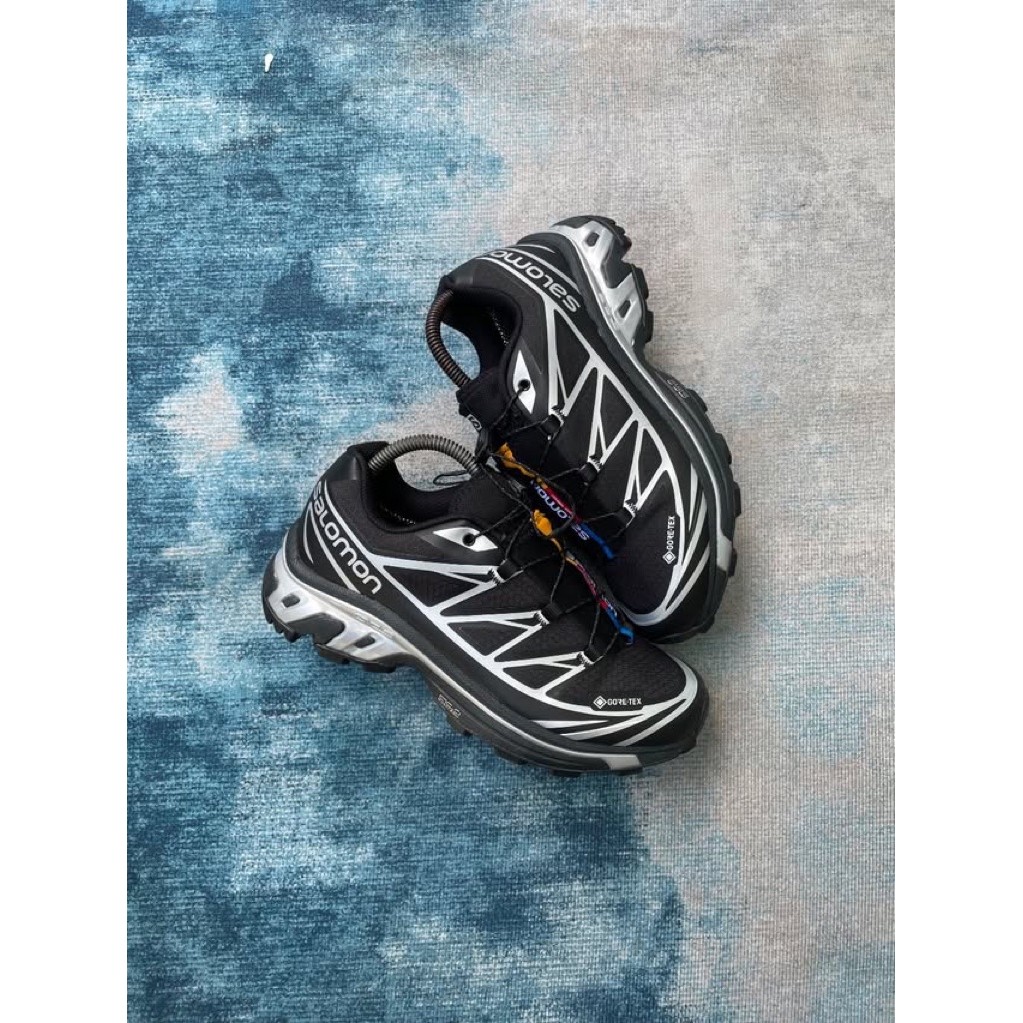 salomon goretex black silver
