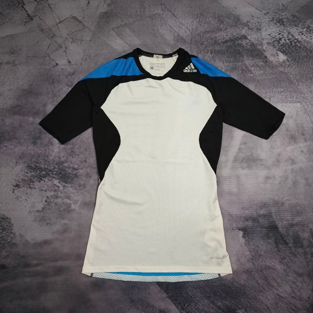 JERSEY ADDDS TECHFIT COMPRESION SPORTWEAR