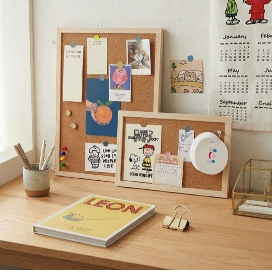 Papan Catatan Cork Board Aesthetic Kayu / Papan Pengumuman Memo Board Tempel Dinding