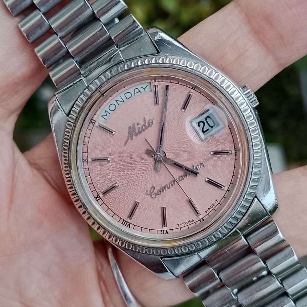 Mido Commander President Salmon Dial
