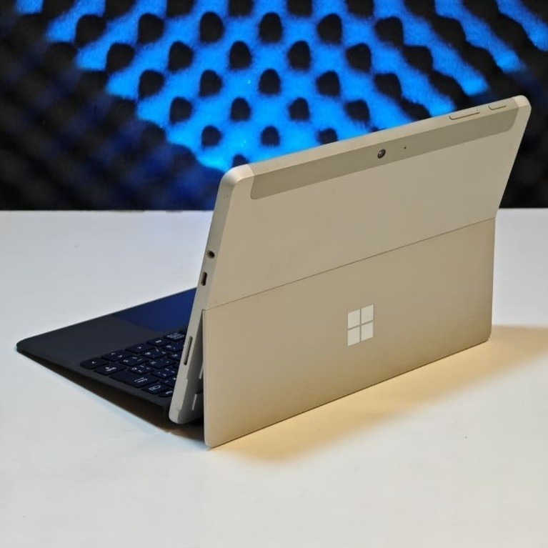 Microsofe Surface Go 2 Full Set Original Ram 8 Ssd 128 Second Siap Pakai