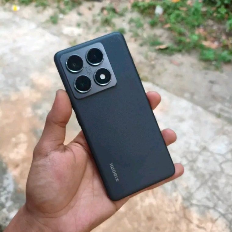 xiaomi 15t ram 12/512 minus lcd pecah