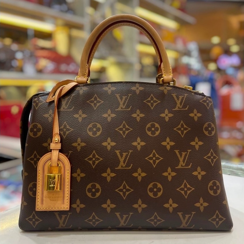 LV Petite Palais Monogram PM Chip Thn 2023 Authentic Original Preloved Bag