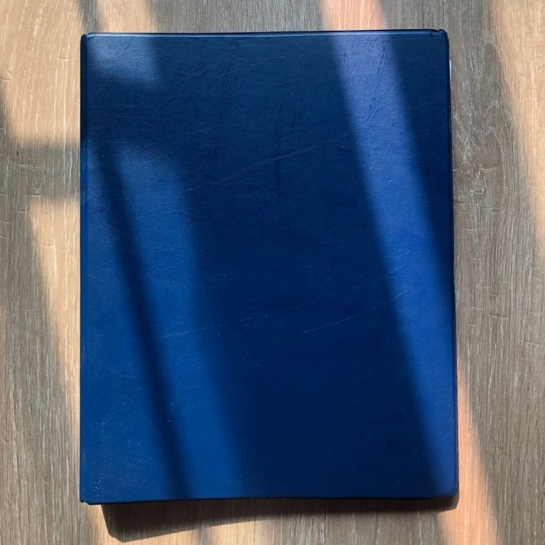 PRELOVED binder bantex b5 warna biru navy