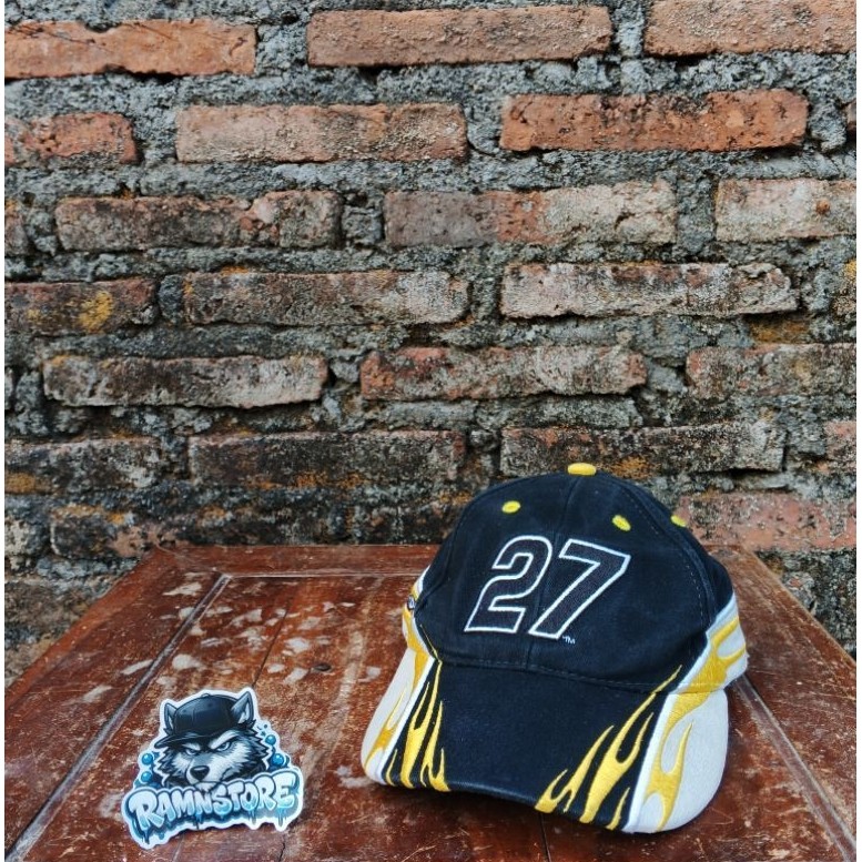 topi nascar