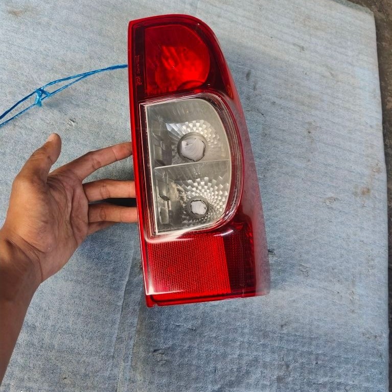 Stoplamp Isuzu Dmax D max thn 2006, 2007, 2008, 2009, 2010 orisinil.