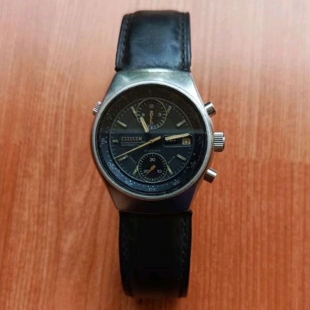 Jam tangan pria vintage Citizen Spider Chronograph