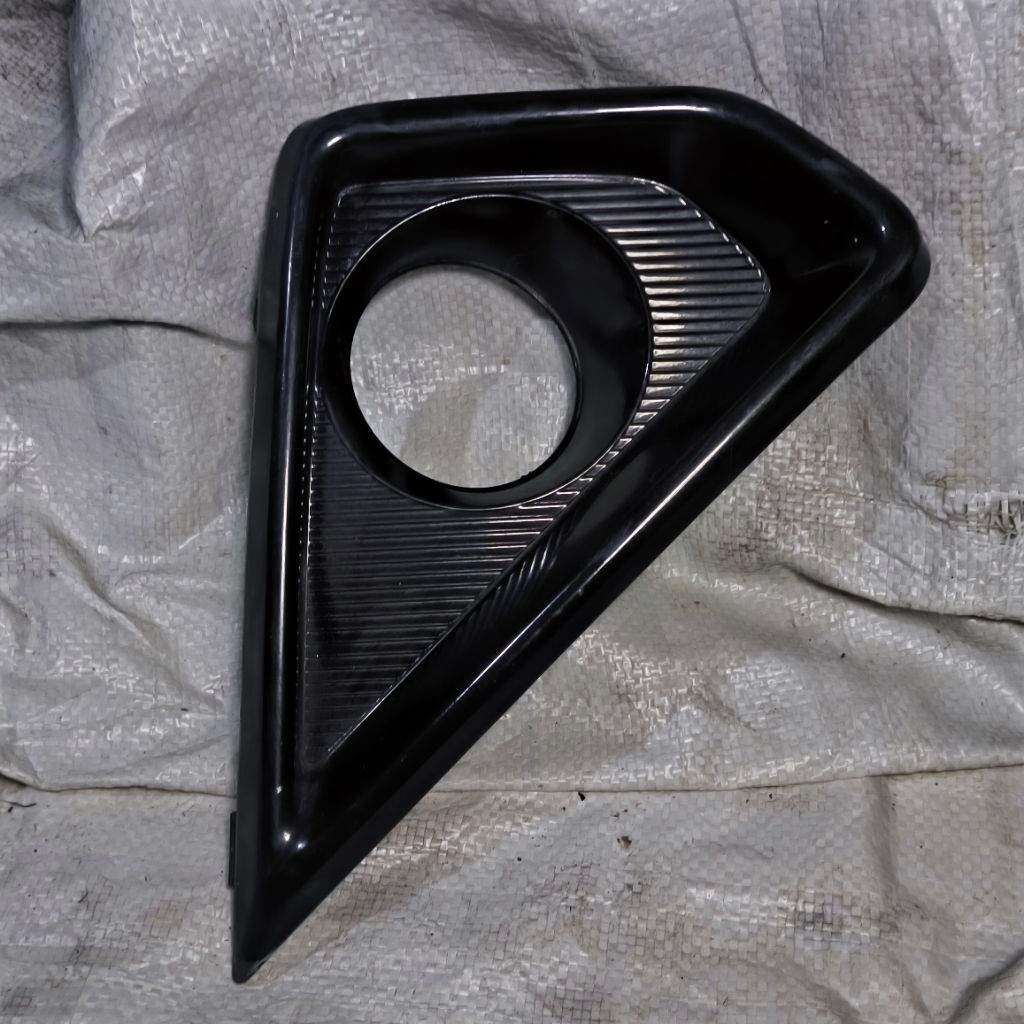 Cover Foglamp Lampu Kabut Daihatsu Sigra 2019 Facelift
