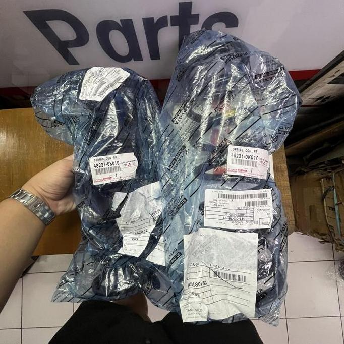 Per Keong Belakang Toyota Innova 2005-2014