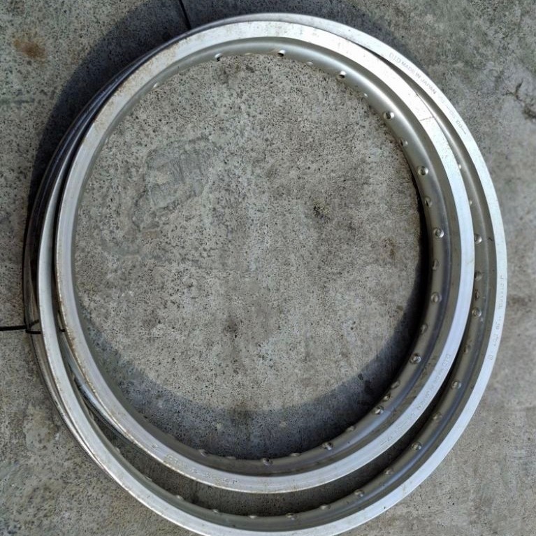 Vleg ring 21/18 original copotan yamaha WR DID JAPAN